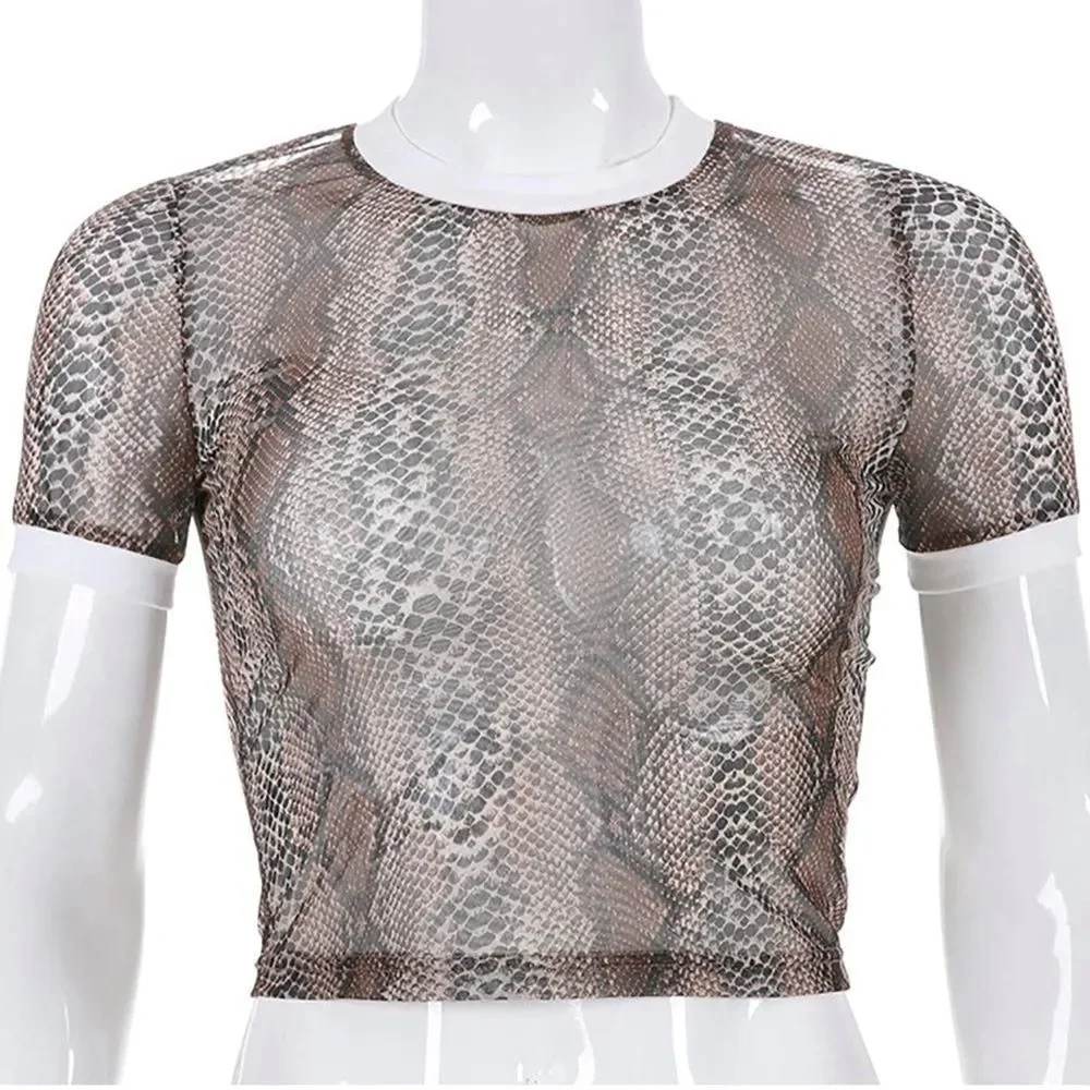 🛍NWT 🛍Women Pretty Snake Skin Shirt size S